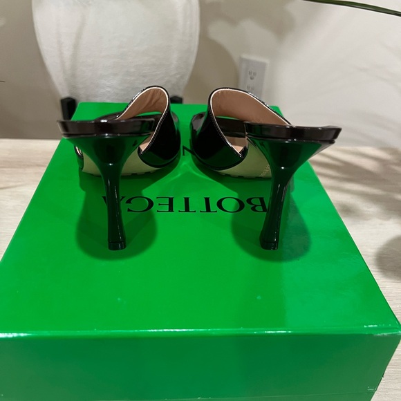 Bottega Venetta glossy high heel slides - Picture 3 of 4